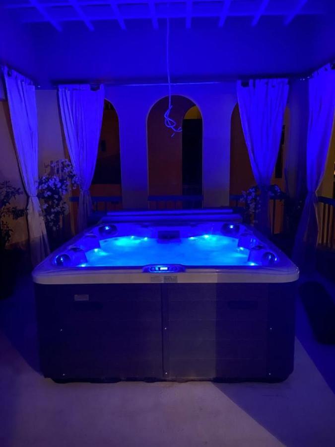 Heated Jacuzzi 2BR Apartment on Yacht view Hurghada Exterior foto