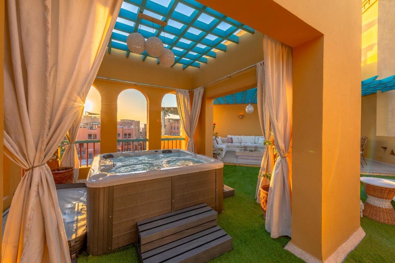 Heated Jacuzzi 2BR Apartment on Yacht view Hurghada Exterior foto